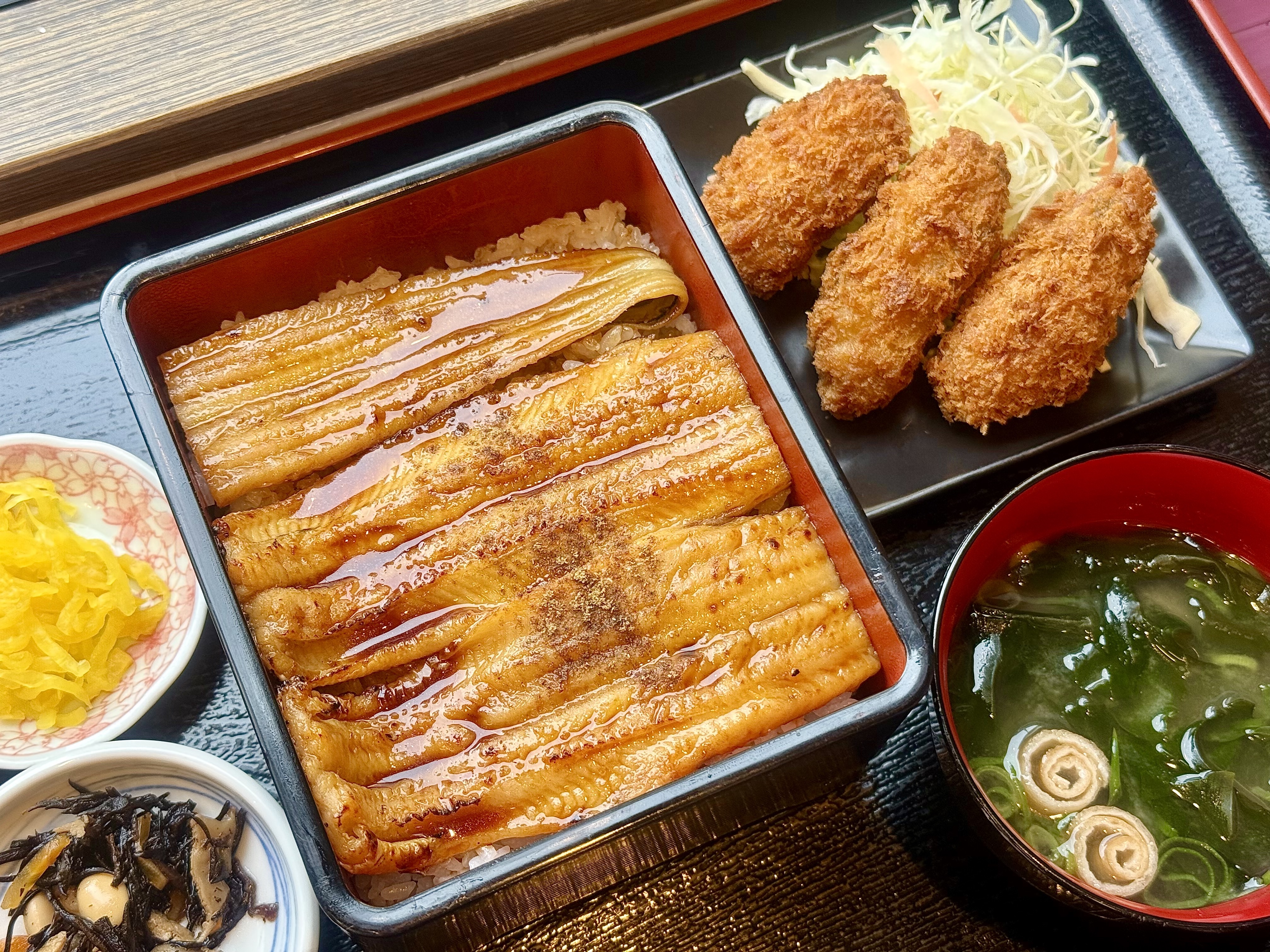 Kaishinyu Set（Conger Eel Rice Box +Fried Oysters）