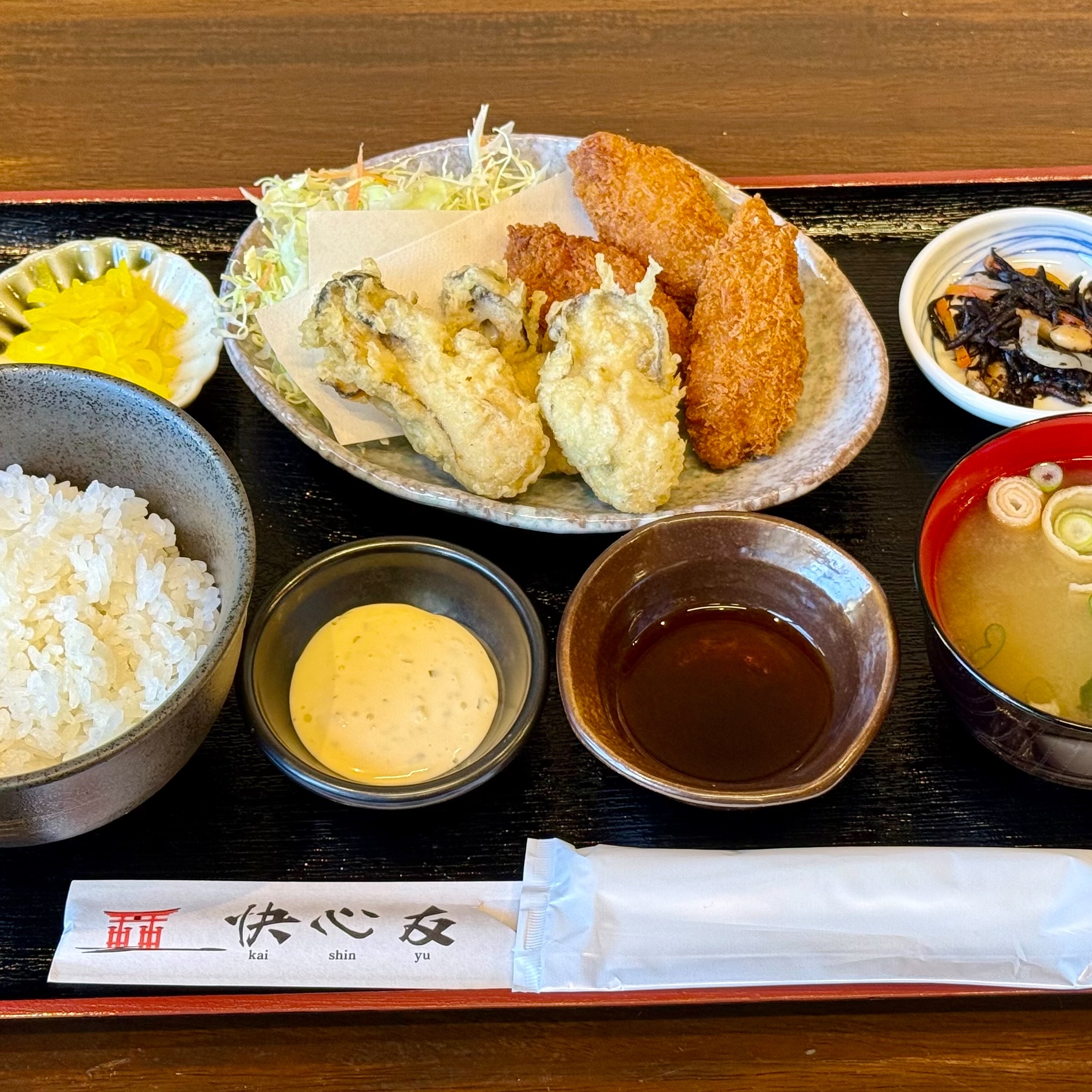 Fried Oyster & Oyster Tempura Combo Set